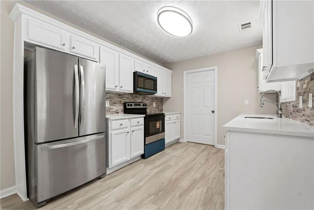 20 Michael Court, Covington, GA 30016