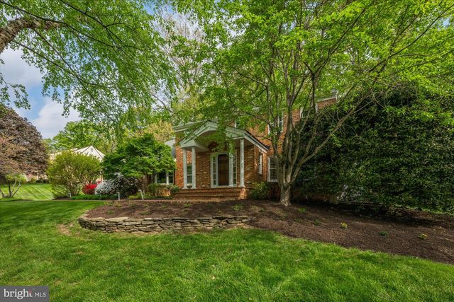 7908 FOXHOUND RD, Mclean, VA 22102