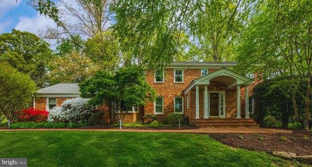 7908 FOXHOUND RD, Mclean, VA 22102