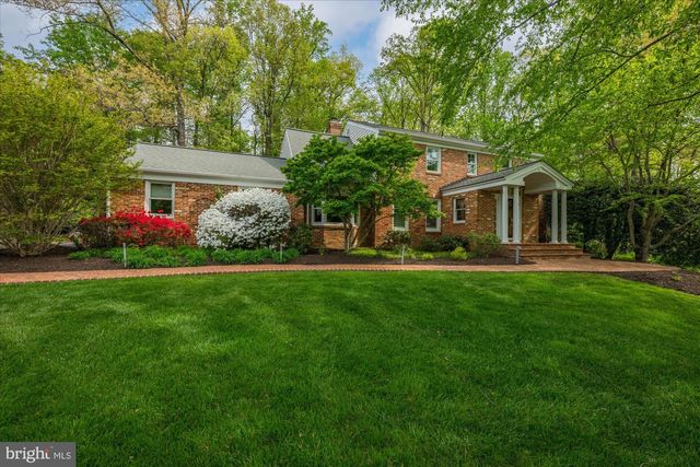 7908 FOXHOUND RD, Mclean, VA 22102