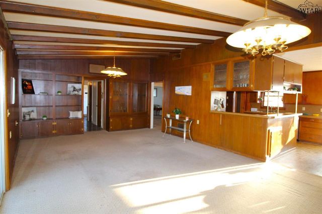 101 W ANDERSON AVENUE, Electra, TX 76360