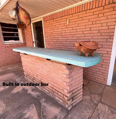 101 W ANDERSON AVENUE, Electra, TX 76360