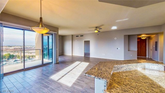 8255 Las Vegas Boulevard 1302, Las Vegas, NV 89123