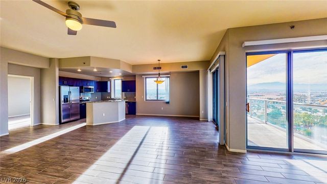 8255 Las Vegas Boulevard 1302, Las Vegas, NV 89123