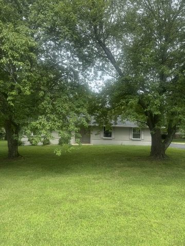 315 Pioneer Dr, Smyrna, TN 37167
