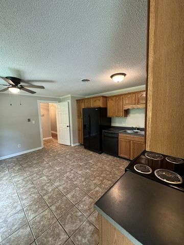 315 Pioneer Dr, Smyrna, TN 37167