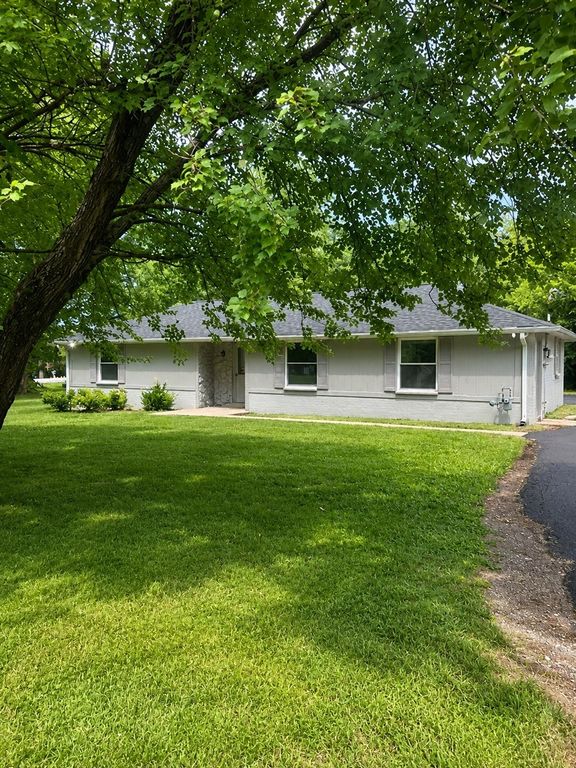 315 Pioneer Dr, Smyrna, TN 37167