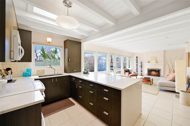 208 Alta Vista, Santa Fe, NM 87505