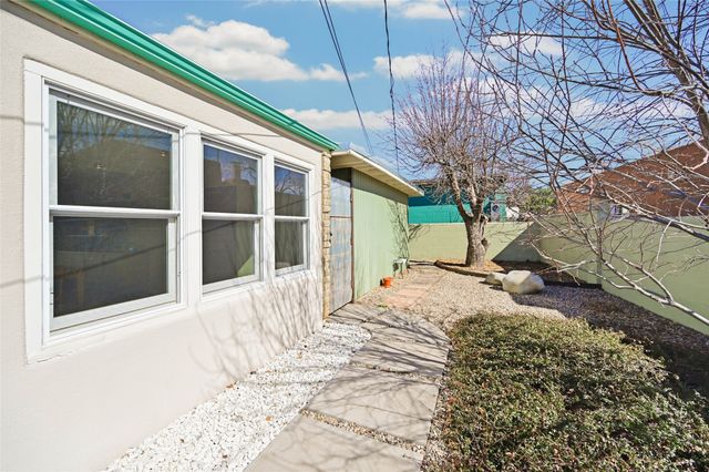 208 Alta Vista, Santa Fe, NM 87505