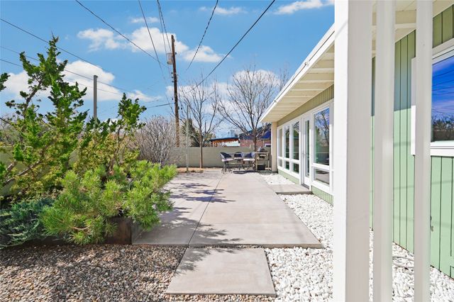 208 Alta Vista, Santa Fe, NM 87505