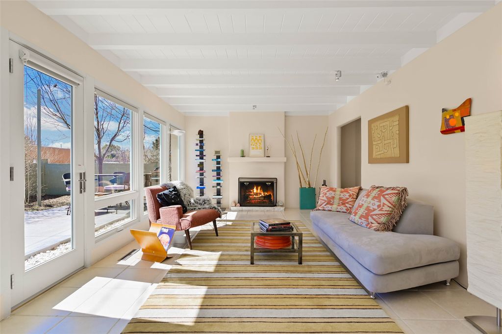 208 Alta Vista, Santa Fe, NM 87505