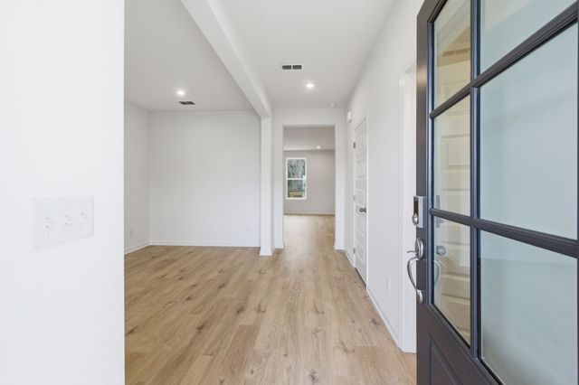 1034 Lionheart Drive, Hermitage, TN 37076