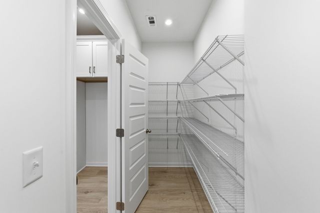 1034 Lionheart Drive, Hermitage, TN 37076