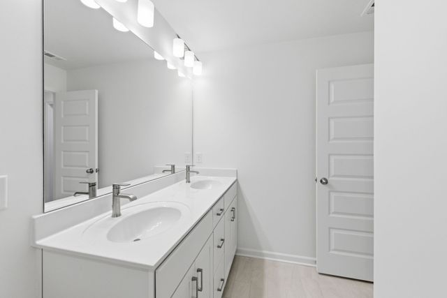 1034 Lionheart Drive, Hermitage, TN 37076