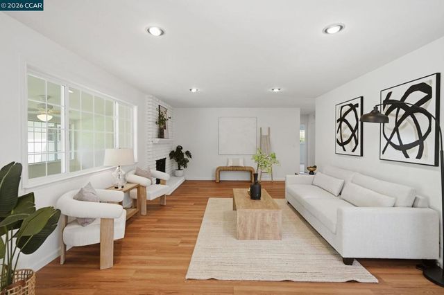 4268 Orangewood Ct, Concord, CA 94521