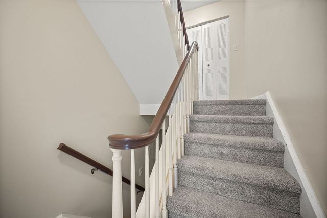 2673 BINGHAM DRIVE, Upper St Clair, PA 15241