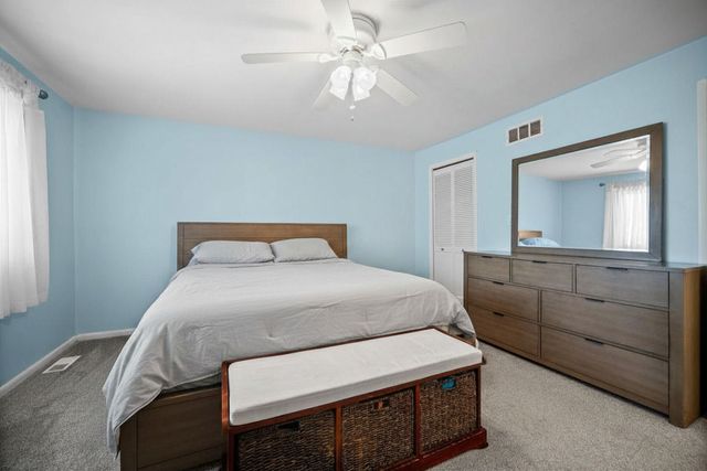 2673 BINGHAM DRIVE, Upper St Clair, PA 15241
