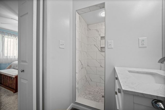 2673 BINGHAM DRIVE, Upper St Clair, PA 15241