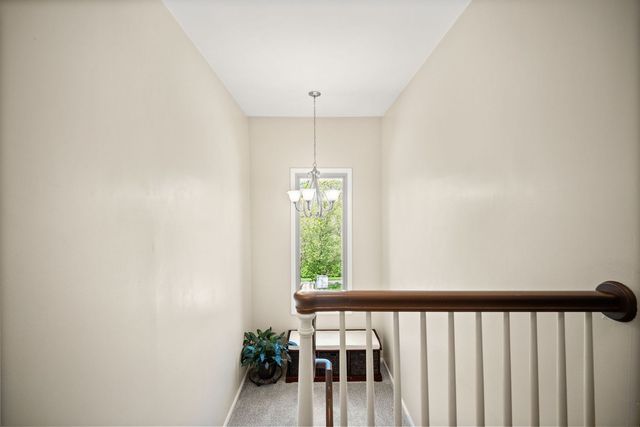 2673 BINGHAM DRIVE, Upper St Clair, PA 15241