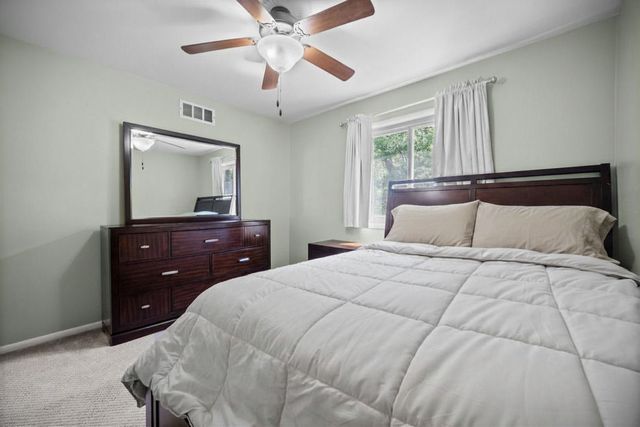 2673 BINGHAM DRIVE, Upper St Clair, PA 15241