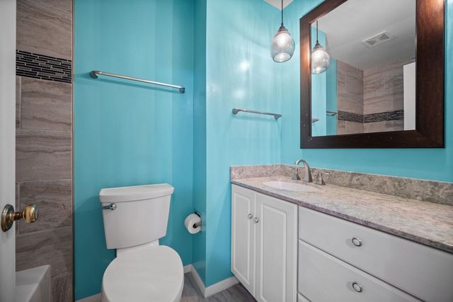 2673 BINGHAM DRIVE, Upper St Clair, PA 15241