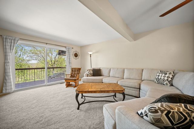 2673 BINGHAM DRIVE, Upper St Clair, PA 15241