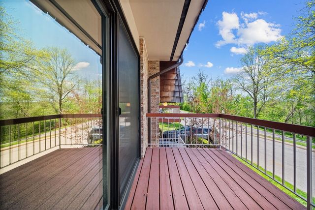 2673 BINGHAM DRIVE, Upper St Clair, PA 15241