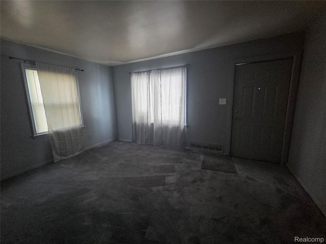 8084 Evergreen Avenue, Detroit, MI 48228