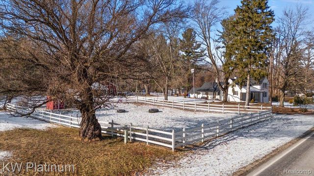 8658 Marsh Road, Clay Township, MI 48001