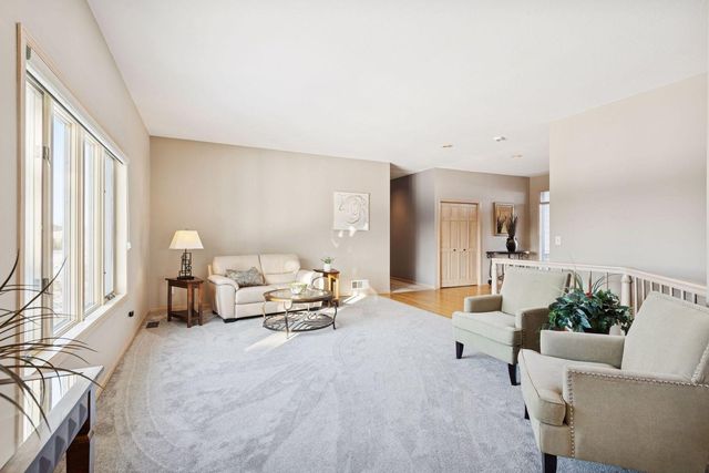 2065 Woodstone Court, Victoria, MN 55386