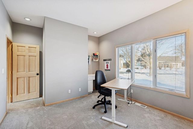 2065 Woodstone Court, Victoria, MN 55386