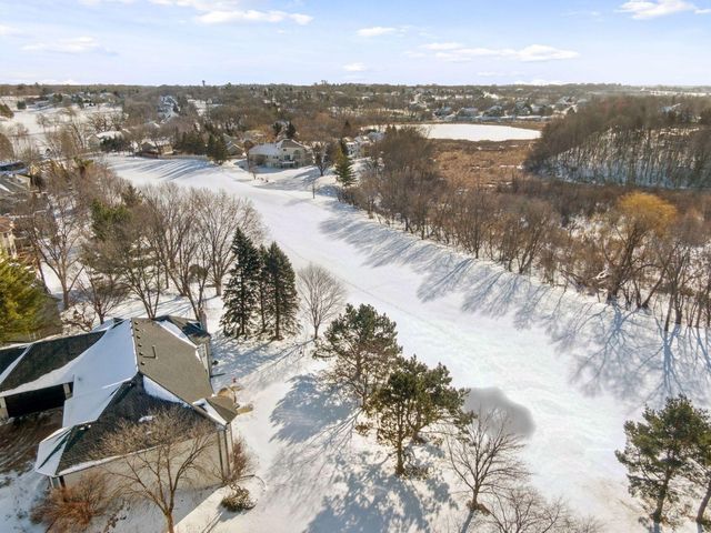 2065 Woodstone Court, Victoria, MN 55386