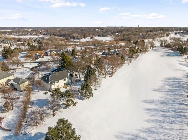 2065 Woodstone Court, Victoria, MN 55386