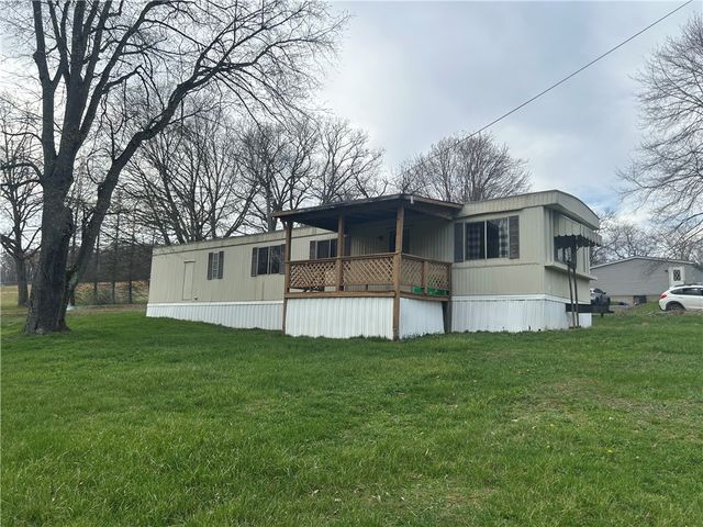 439 Hall Rd, Clay Twp, PA 16001