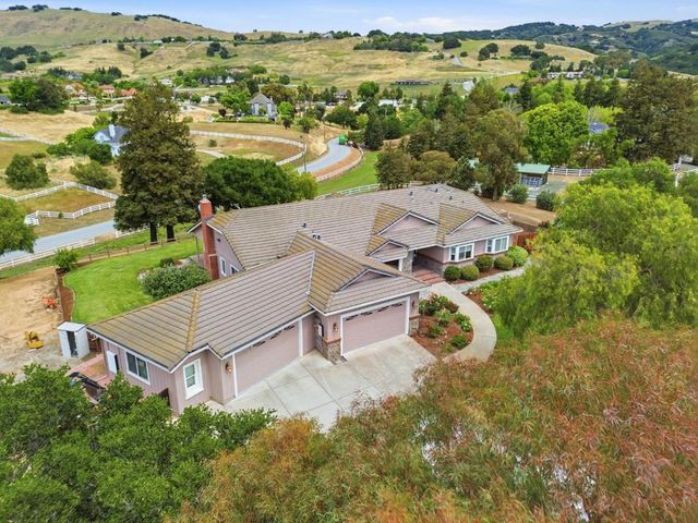 9508 Sugar Babe Drive, Gilroy, CA 95020