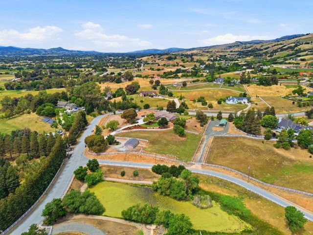 9508 Sugar Babe Drive, Gilroy, CA 95020