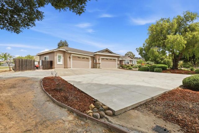 9508 Sugar Babe Drive, Gilroy, CA 95020