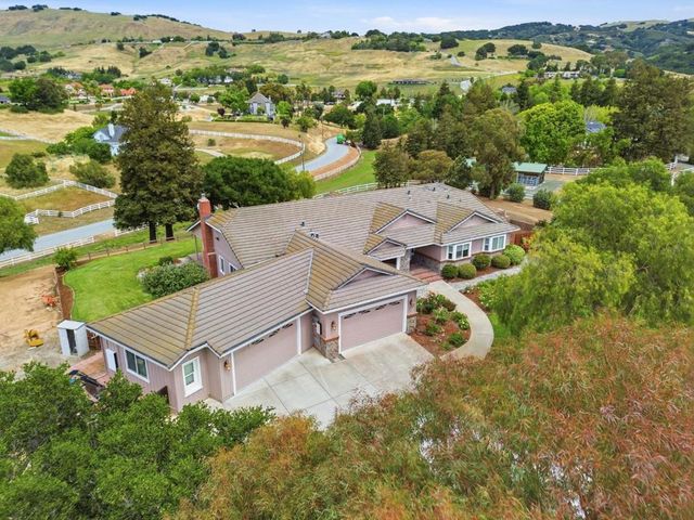 9508 Sugar Babe Drive, Gilroy, CA 95020