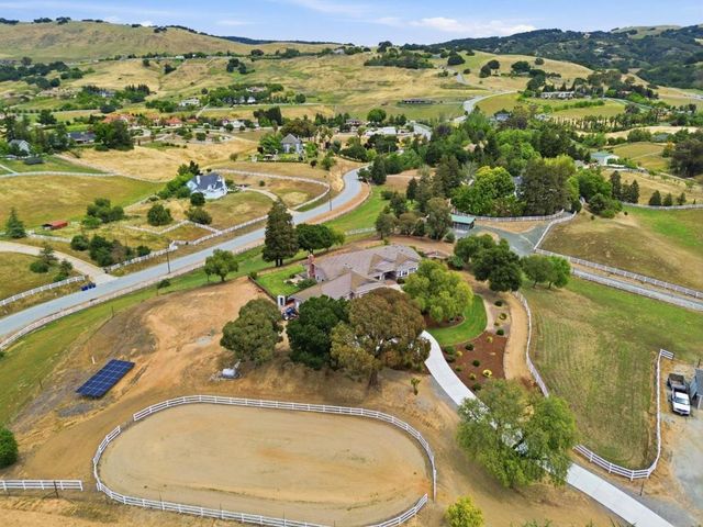 9508 Sugar Babe Drive, Gilroy, CA 95020