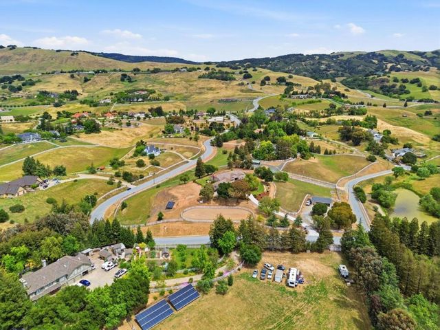 9508 Sugar Babe Drive, Gilroy, CA 95020