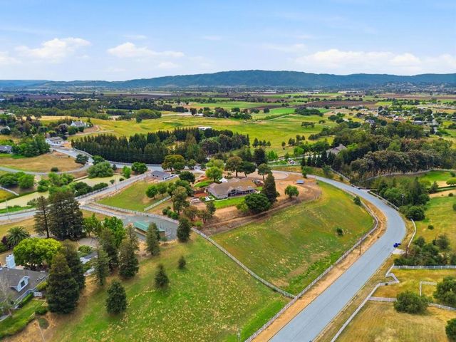 9508 Sugar Babe Drive, Gilroy, CA 95020