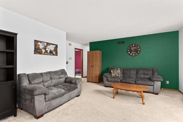 704 Meadow Court, Deforest, WI 53532