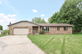 704 Meadow Court, Deforest, WI 53532