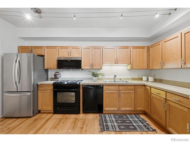 2810 E College Avenue 109, Boulder, CO 80303