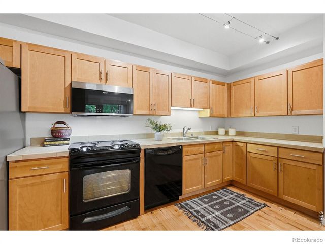 2810 E College Avenue 109, Boulder, CO 80303