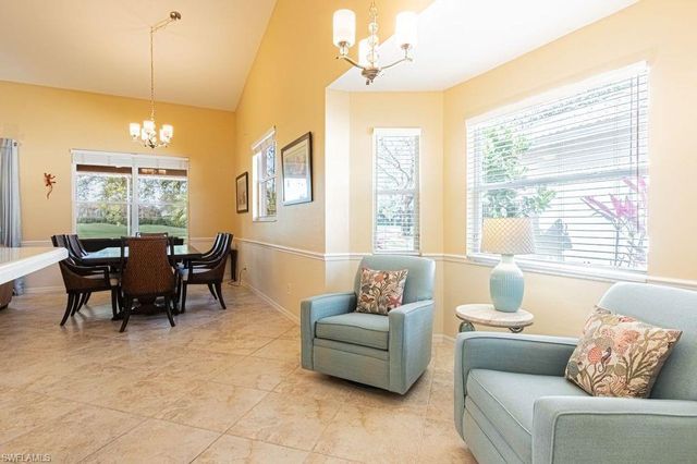 2256 Heritage Greens DR, Naples, FL 34119