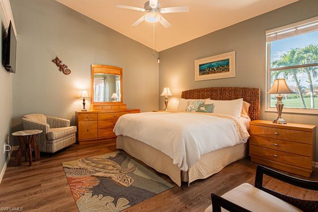 2256 Heritage Greens DR, Naples, FL 34119