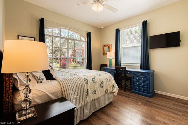 2256 Heritage Greens DR, Naples, FL 34119