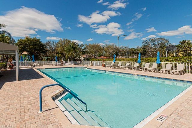 2256 Heritage Greens DR, Naples, FL 34119