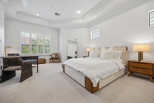 2423 Waugh Drive, Houston, TX 77006